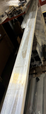 Click - lock Aluminium-Zaunadapter - Abdeckleiste für Füllungen - 6000 mm, Natural, Oberfläche - 2. Wahl